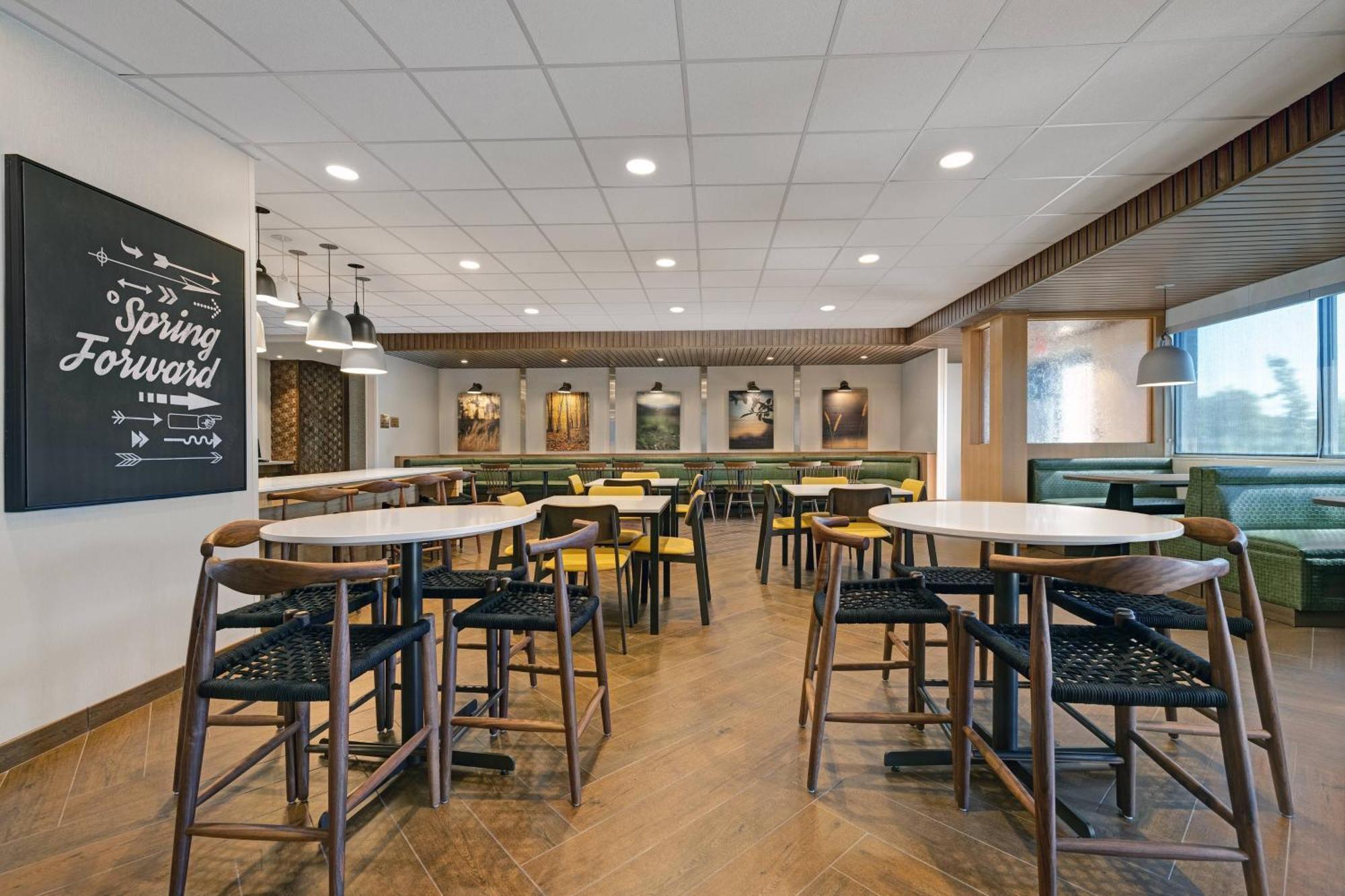 Fairfield Inn & Suites By Marriott Milwaukee Brookfield Extérieur photo